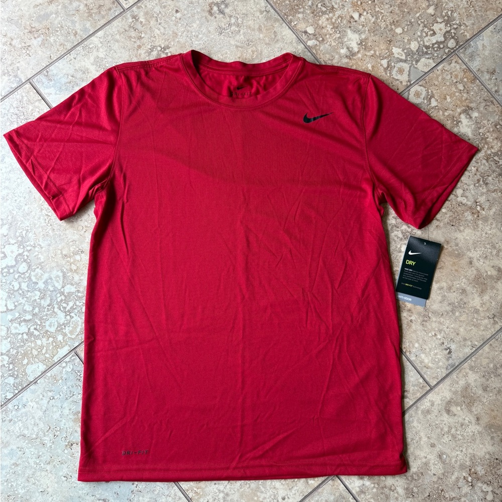 NWT! Nike Dri-FIT Legend Men’s T-shirt